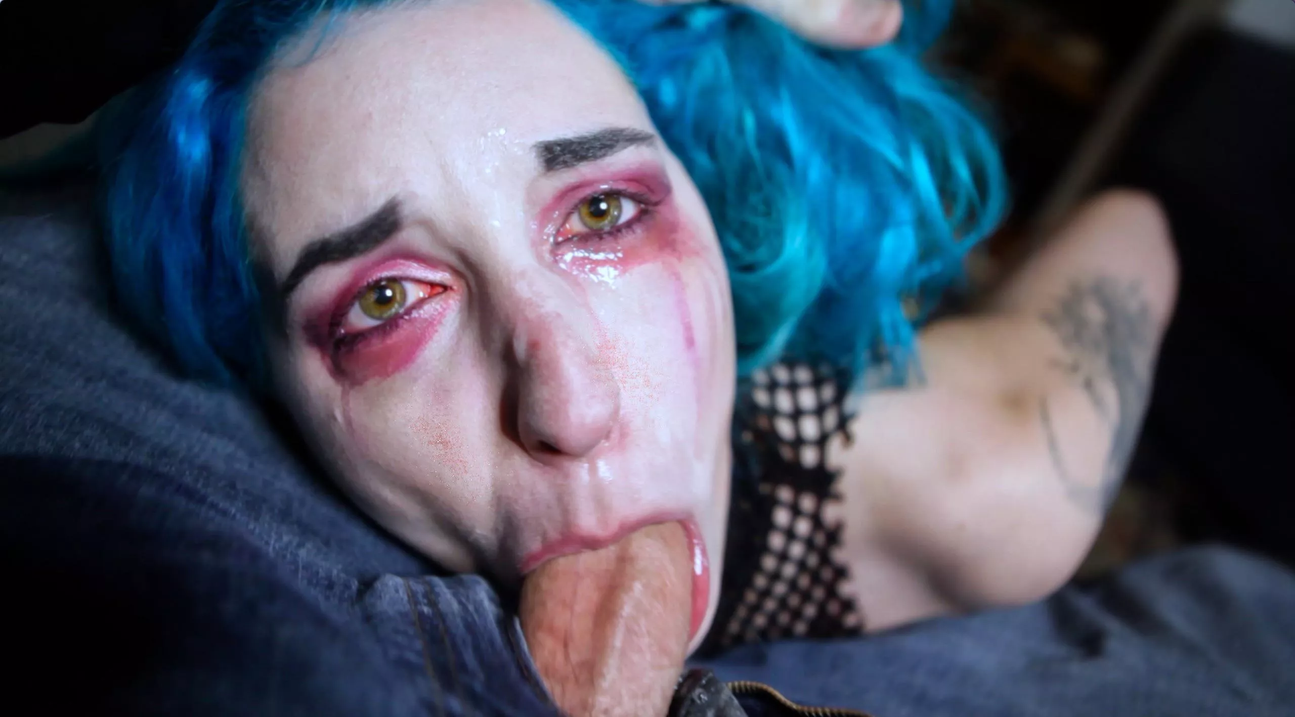 Bound slave hoping to earn a break from floggings