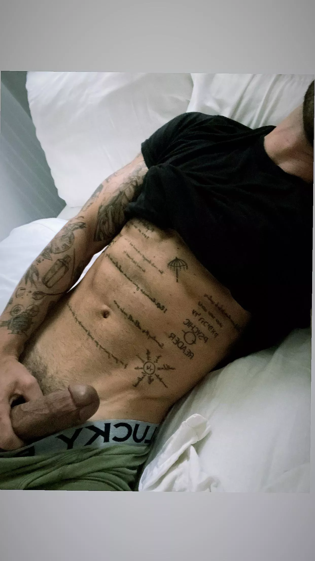 Come cuddle 💁‍♂️