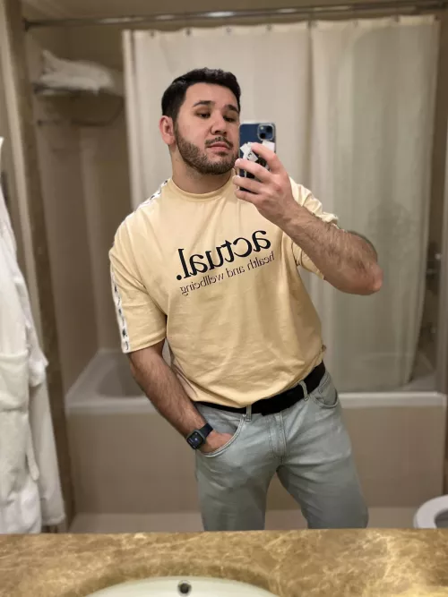 Come hang out with me