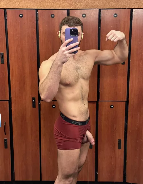 Come take a whiff bro