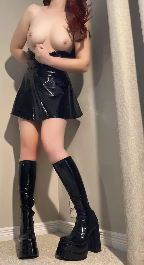 do you like my new shoes 😈