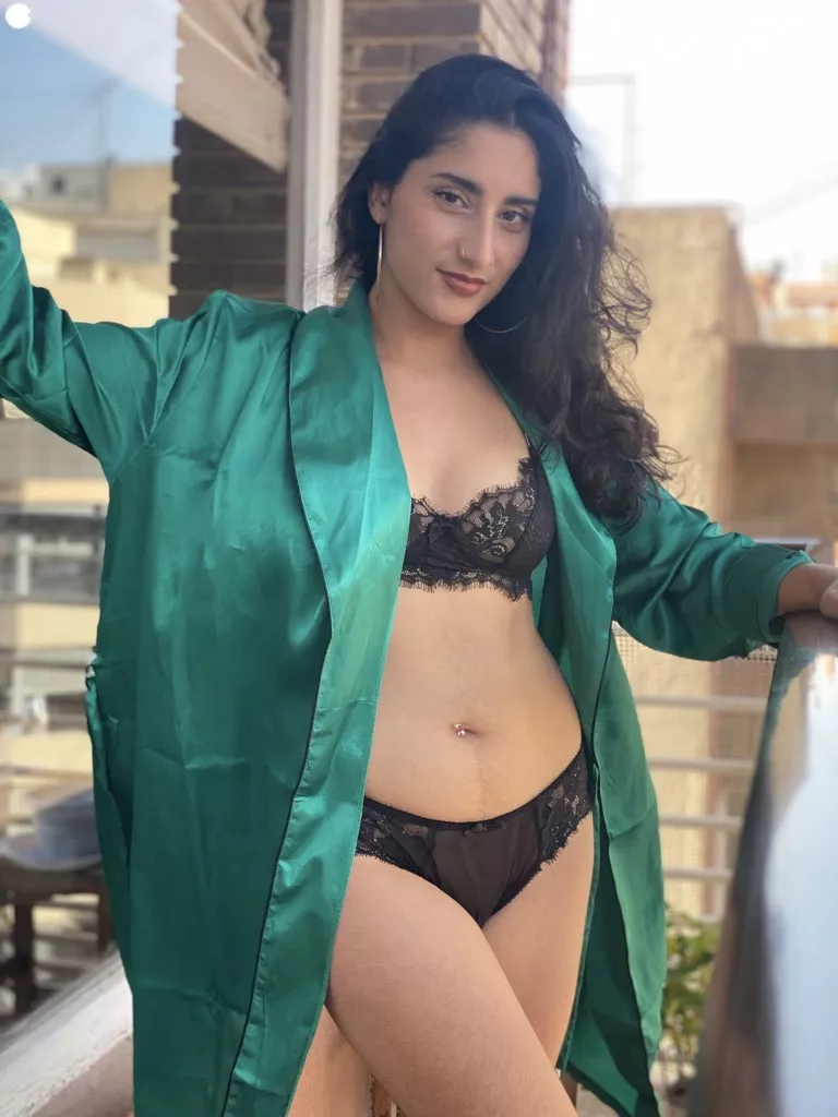 Doing it with lights on or off? 😋