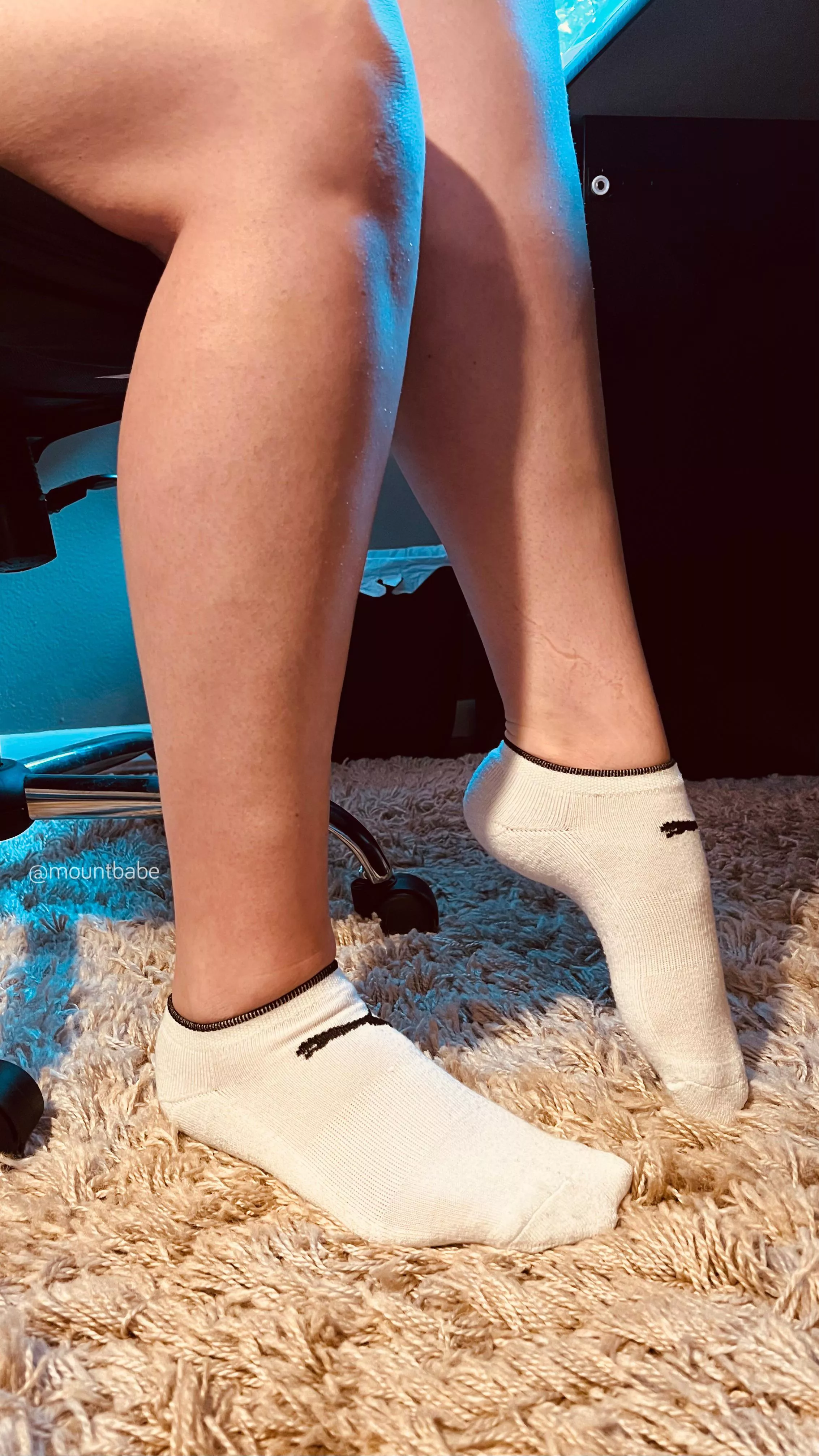 [female] White ankle socks are my fave… you know right away when they get dirty 😈