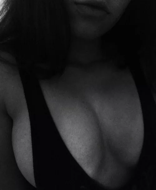 Finns i dm vet att ni e sugna😋