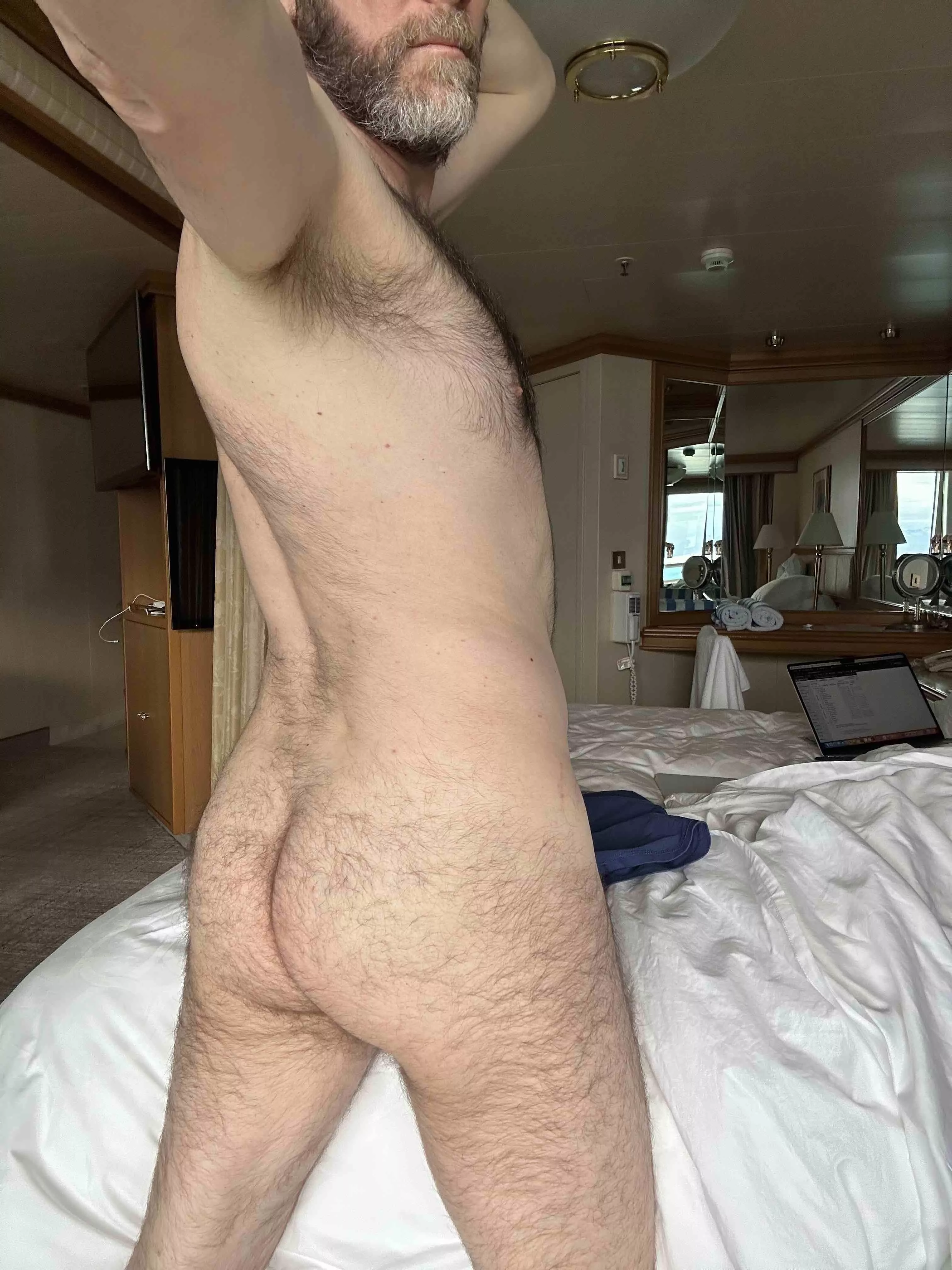 Hairy ass in Florida