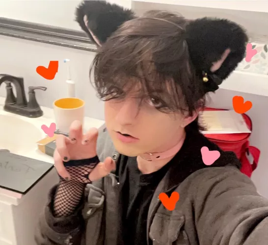 i believe this to be the most feminine i can look as of now, how do i look?