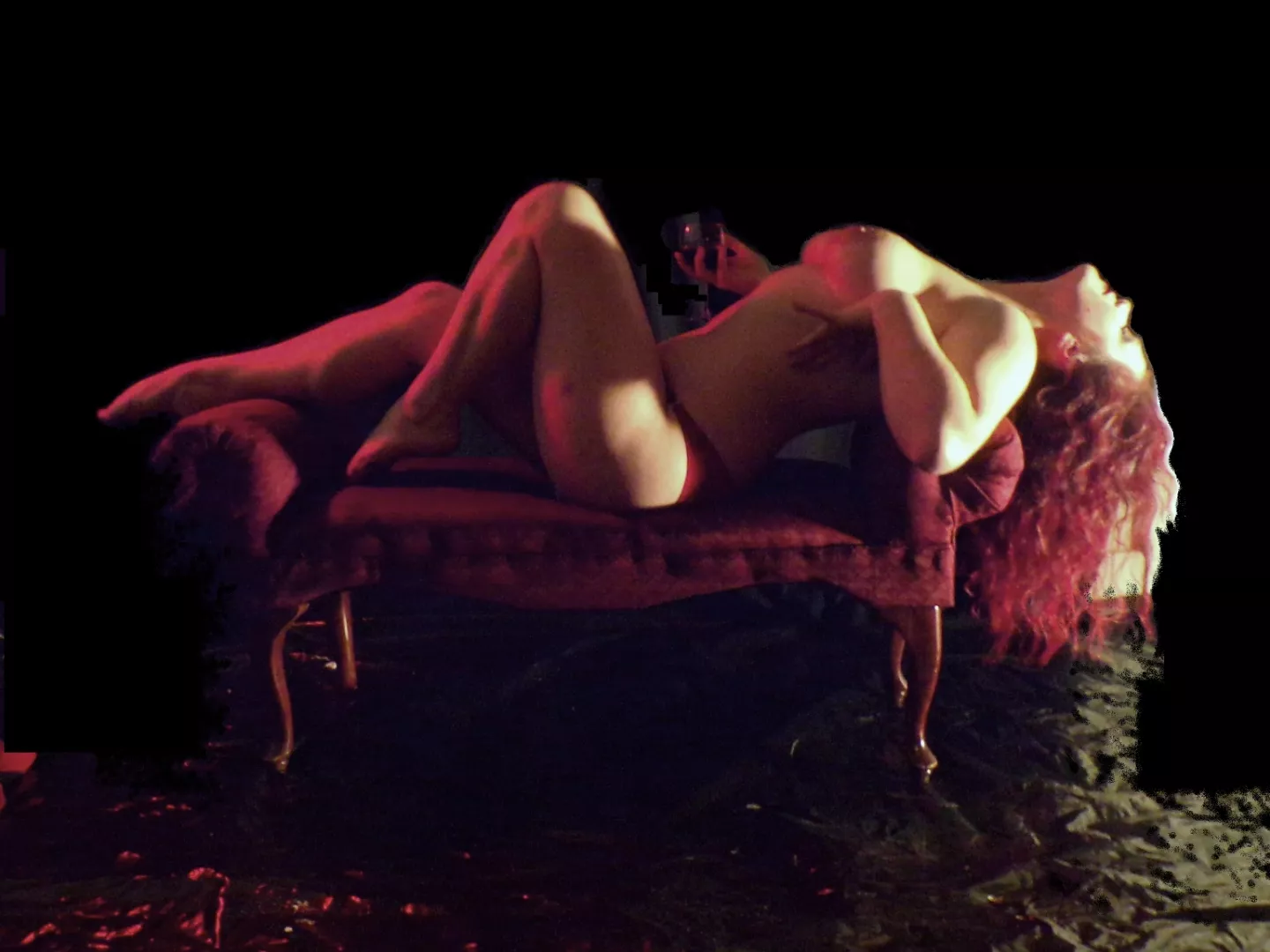 I did a shoot for an erotic art show. I feel very Kate Winslet here ❤️Photographer: Kelly Anquoe of @Tahlequahcreates