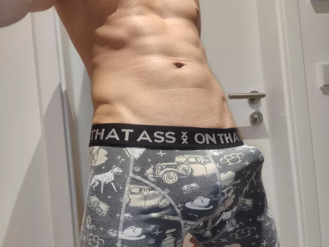 I heard you like Boxershorts. Tell me what you think about mine. 🤔