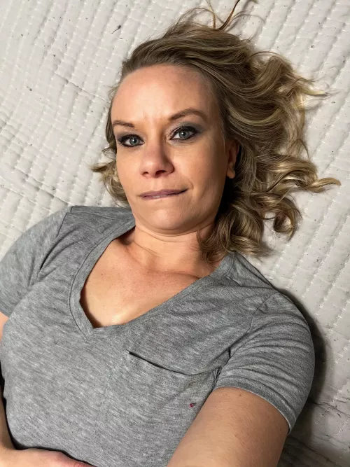 I want my 🍑 licked like a Lollipop