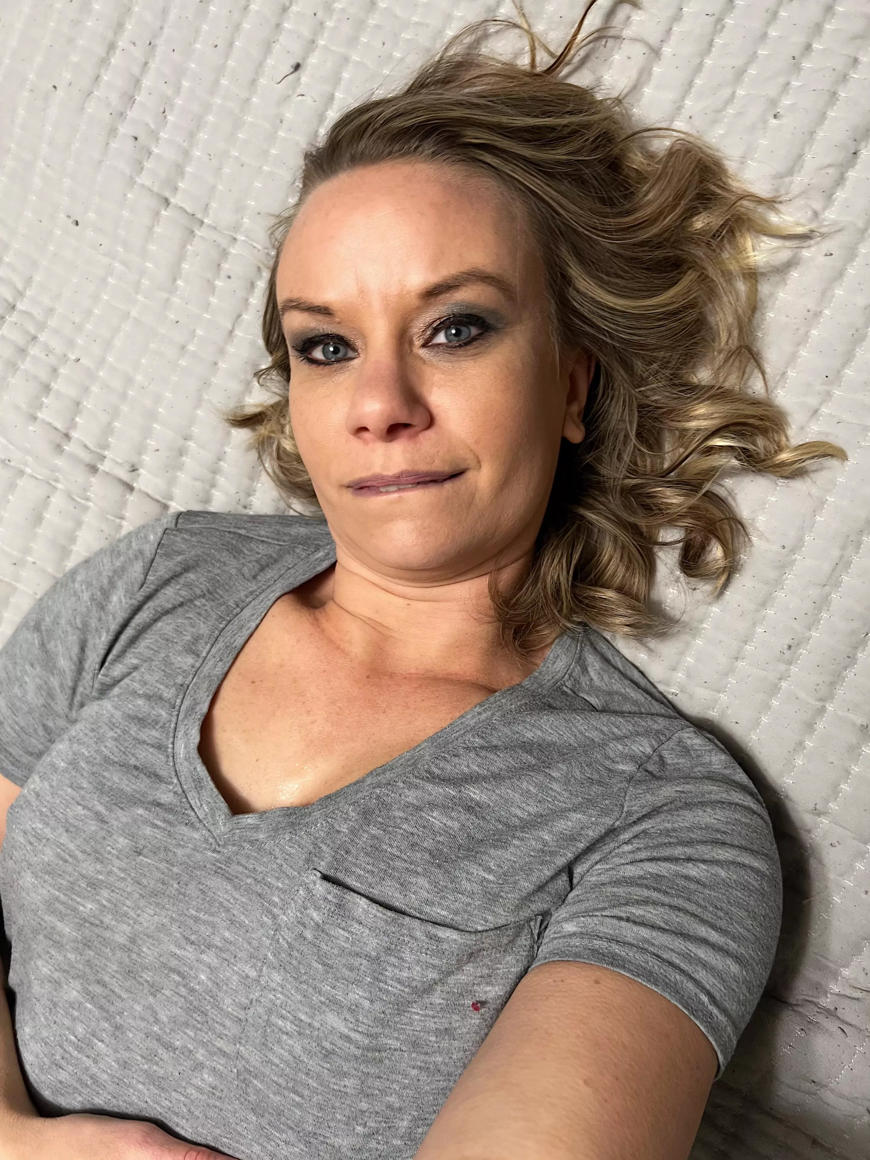 I want my 🍑 licked like a Lollipop