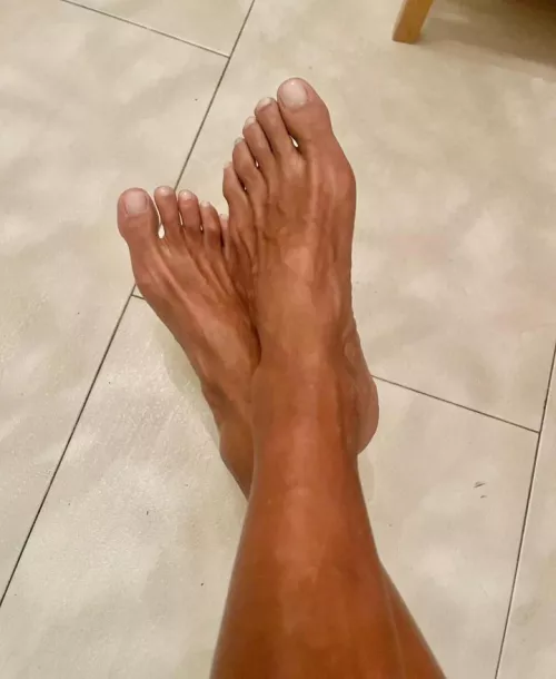 I want you to stick your tongue between my toes and taste them...