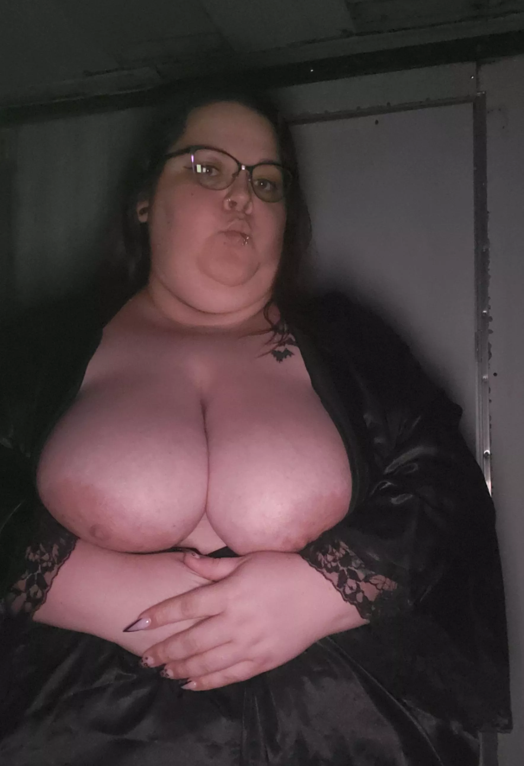 Id be your favorite neighbor 😉