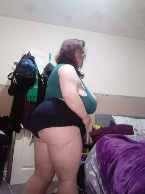 I've been hiding a secret from you. BOOTY!