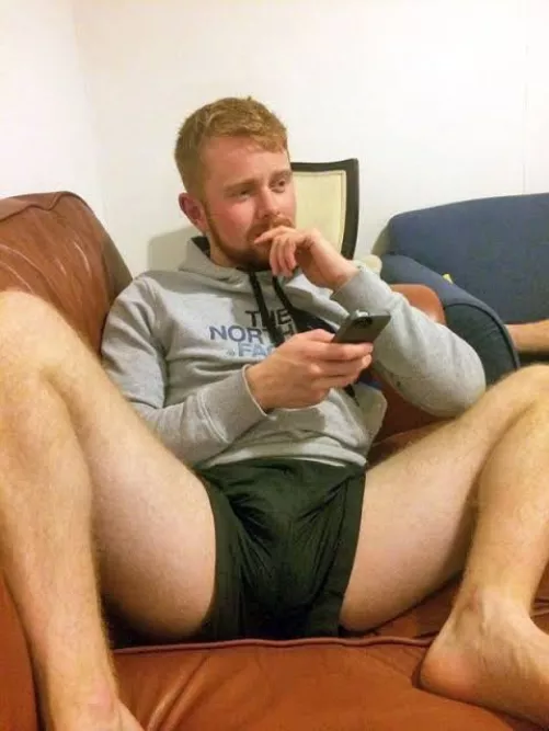 love men spreading 😍