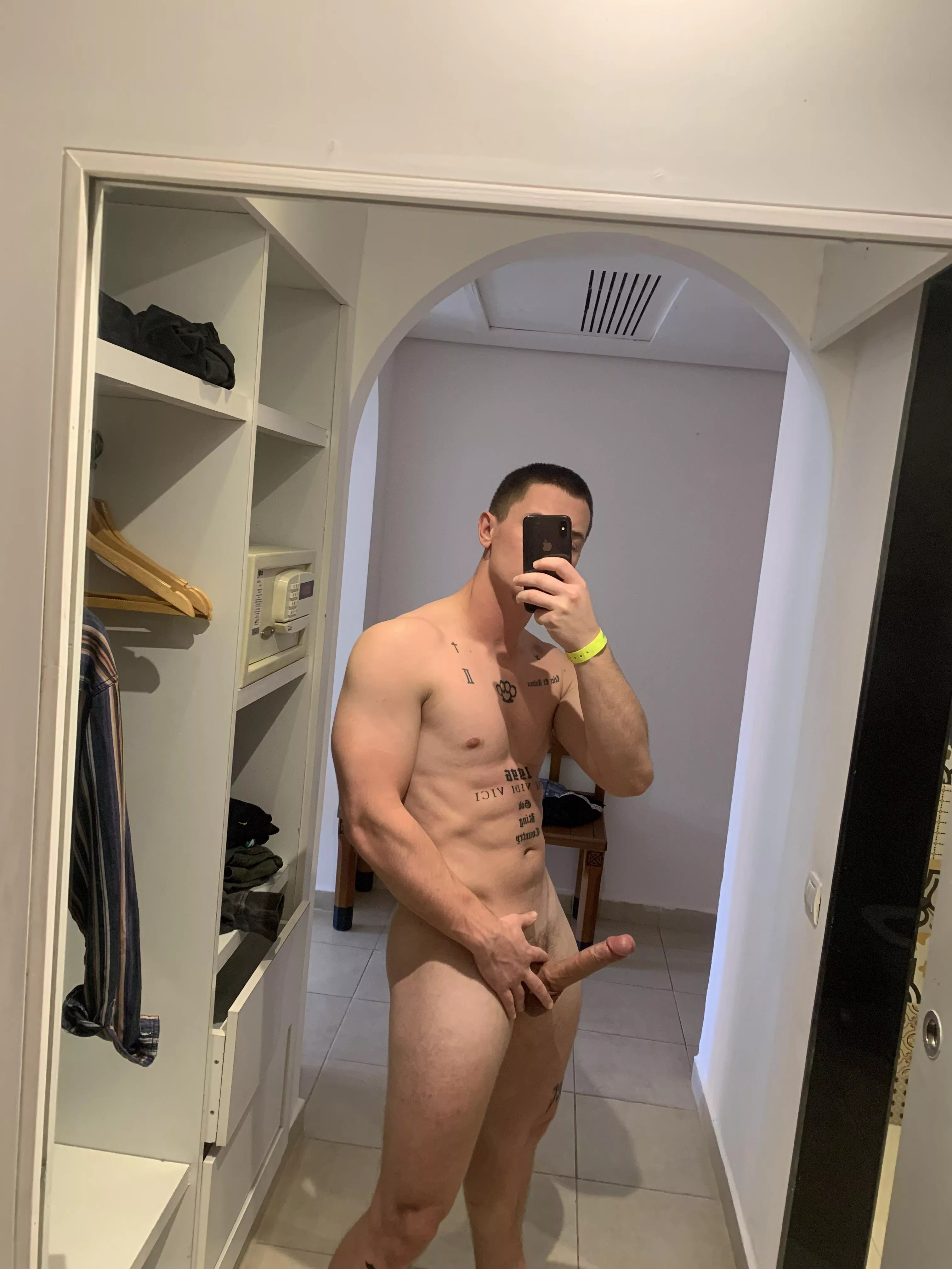 (M) arms and abs feat. dick.