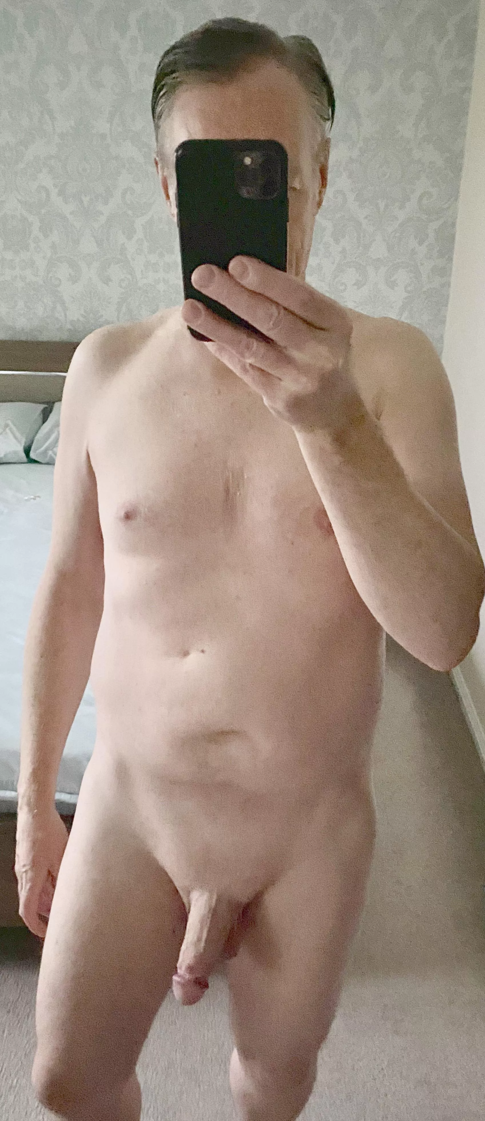 Morning Redditors 52m Daddy in the UK with DMs open so hmu