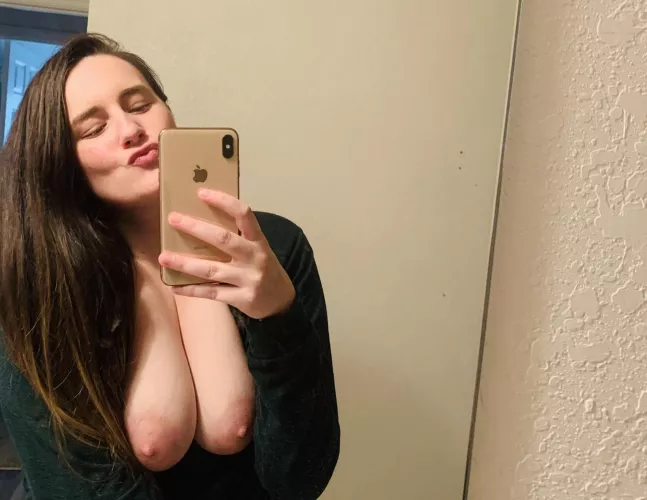 Naughty wife who loves to have a good time