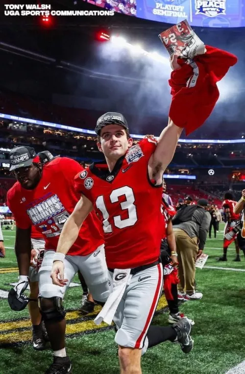 Not a self post but who else thinks Stetson Bennett’s pit looks yummy?