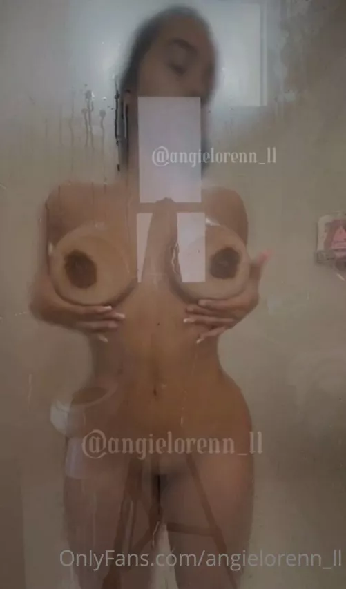 nteresados en comprar el contenido de Angie Lorenn. manden mensaje privado lo vendo a 60 pesos mexicanos o 3 dorales americanos