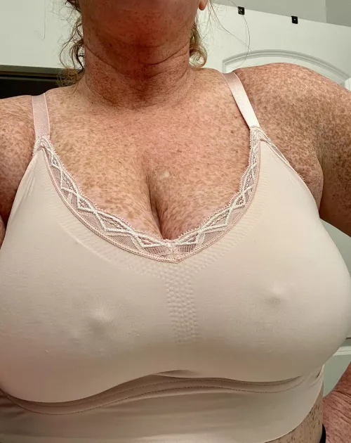 Pokies through a thick active bra isn't easy!