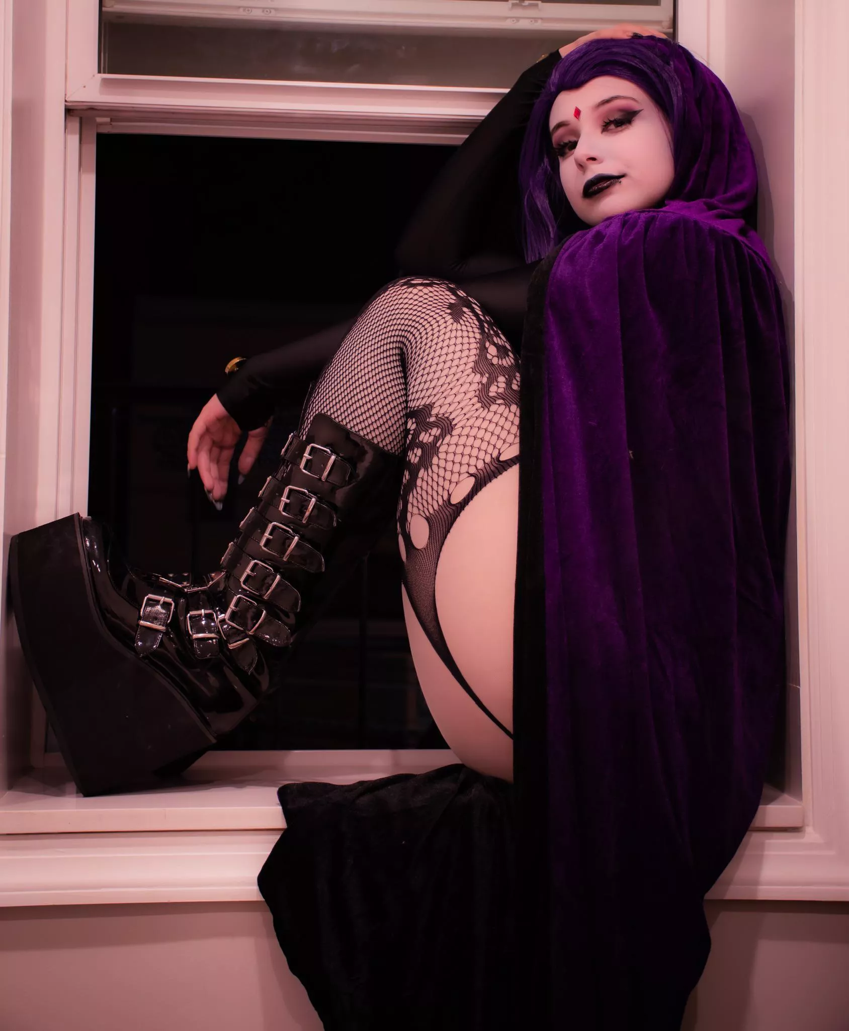 POV: Raven comes and visits you late at night