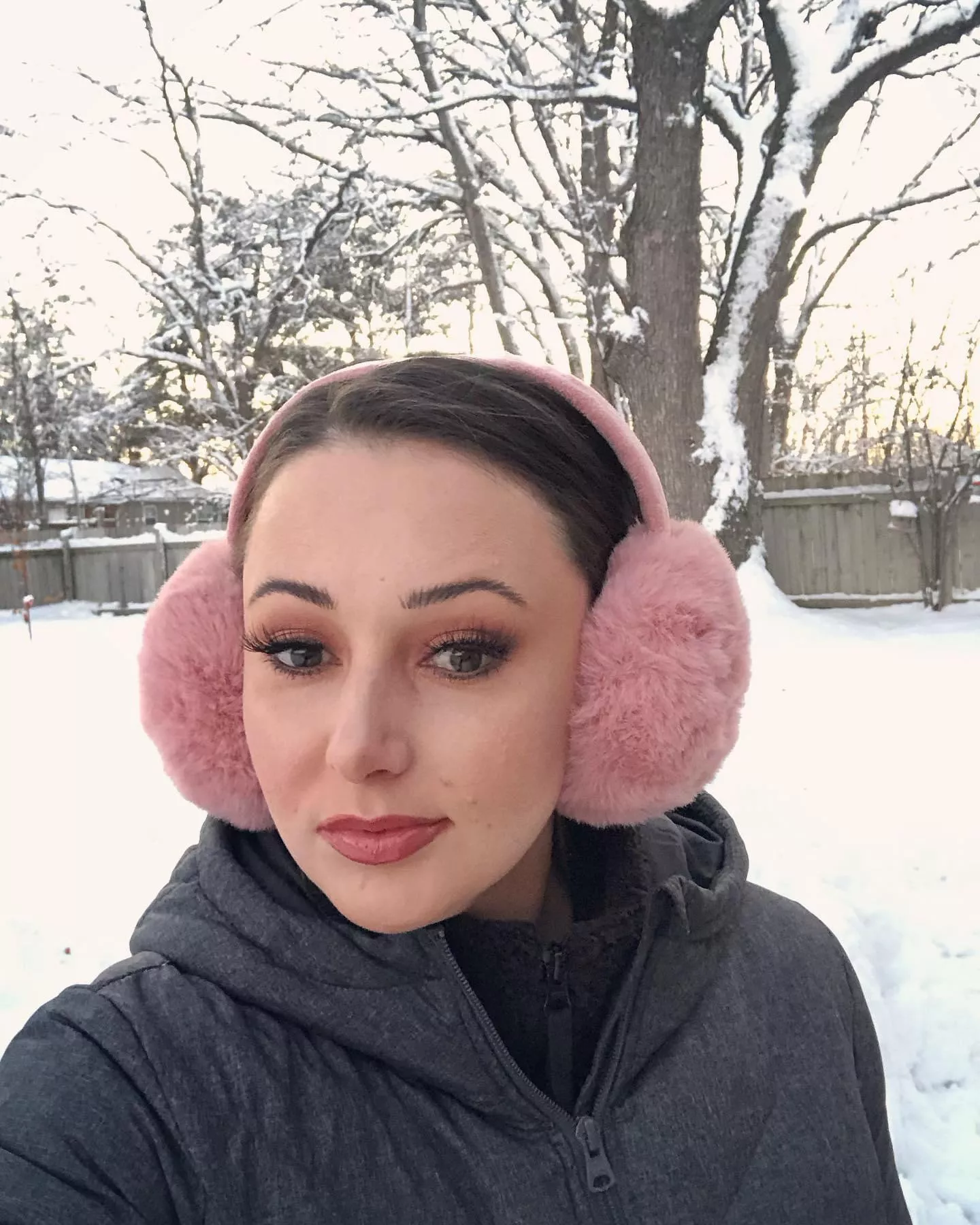 snow bunny wife. Dm me