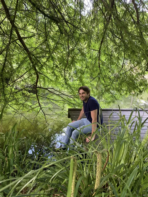 Somewhere in France! Anybody who is a singer/songwriter here? 😅