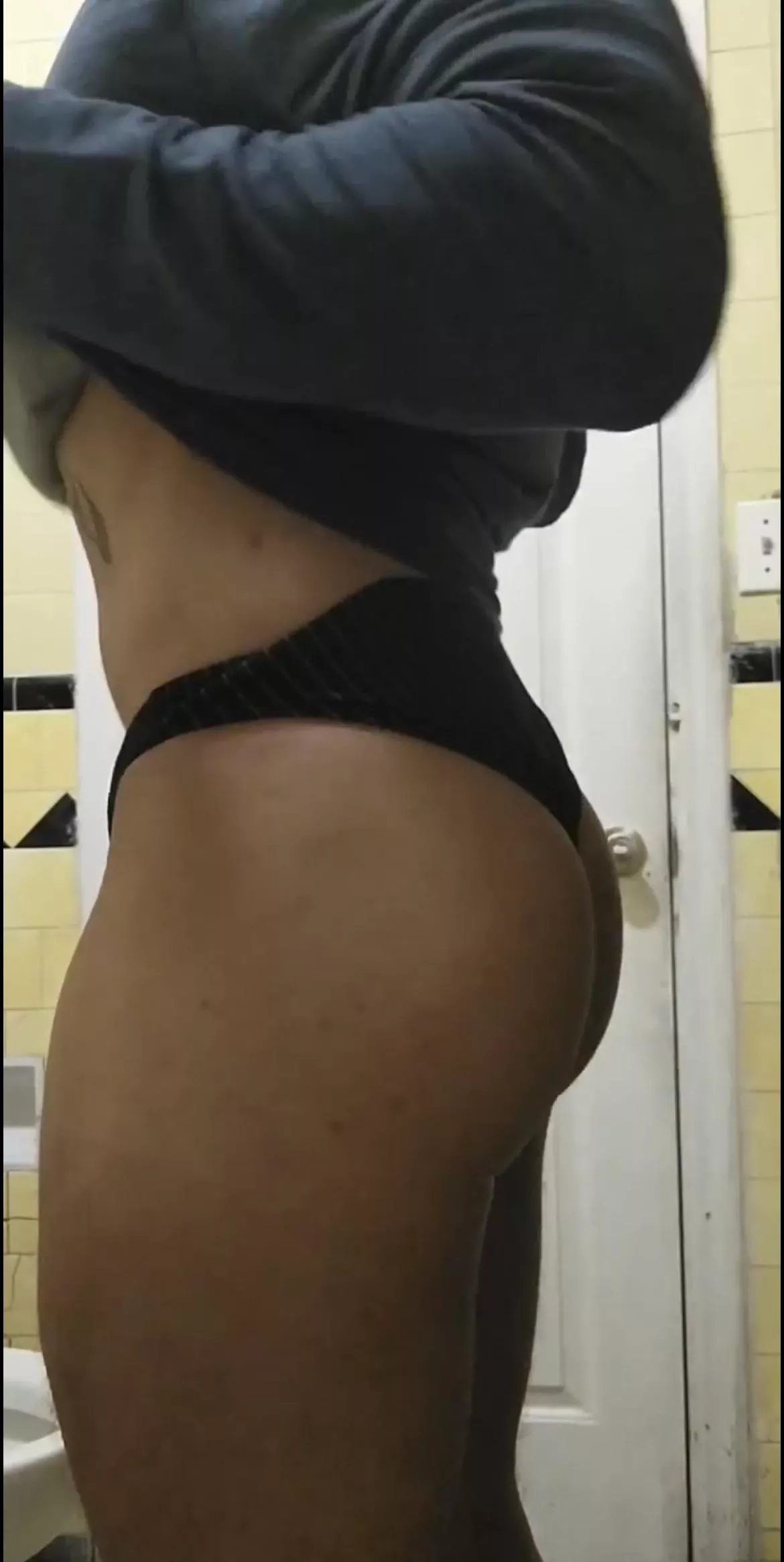 Squats and hip thrust are paying off.
