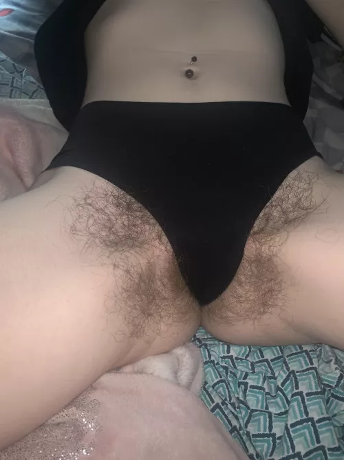 The undies don’t cover nothin haha