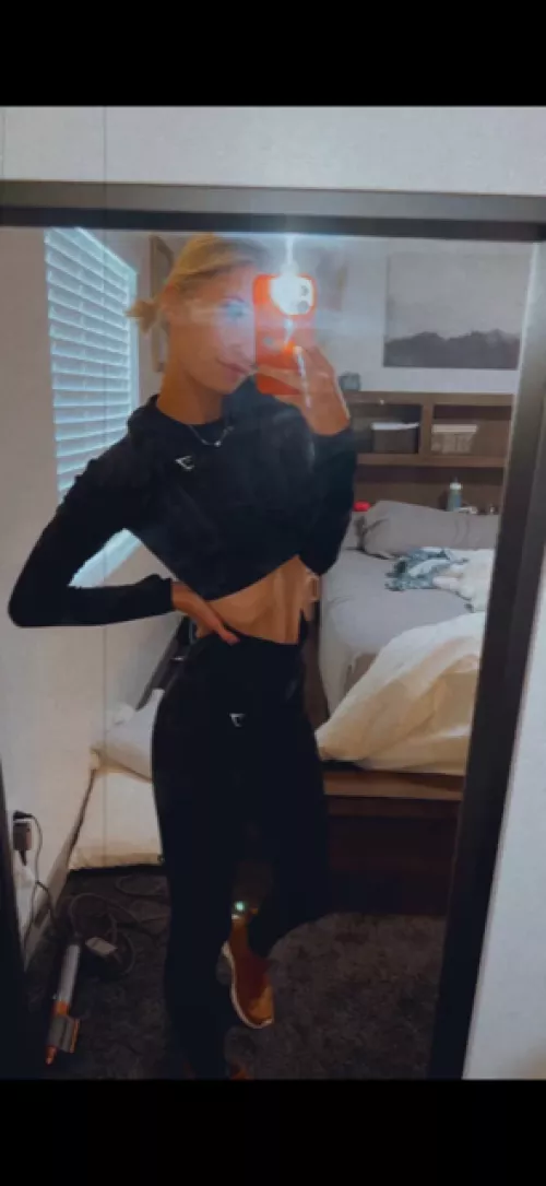 This blonde beauty needs your hard cock! 😜😈