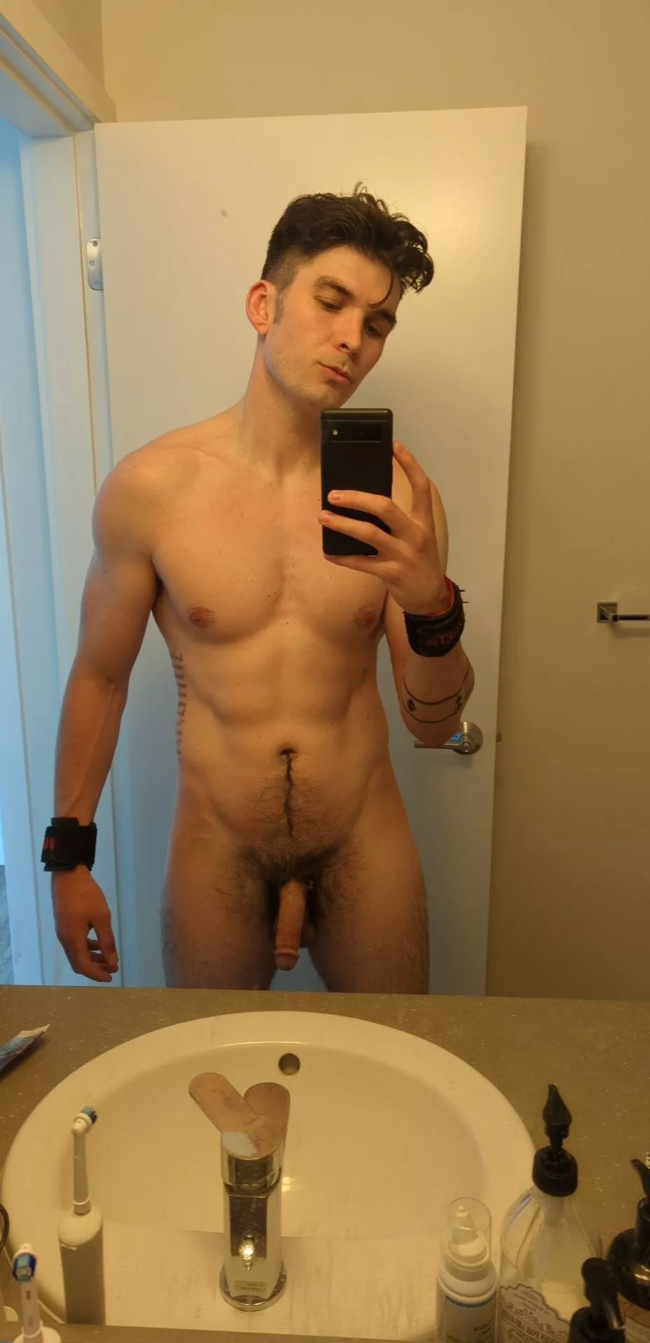 Throwback to short hair/no beard