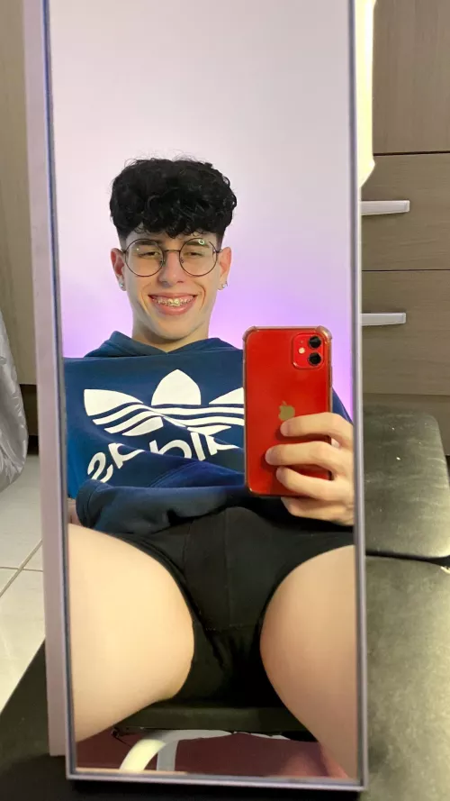 what do you think of this outfit to play a game?