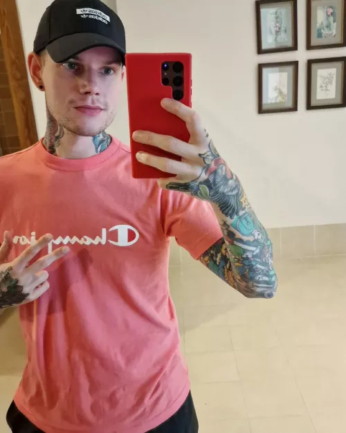 What's up? Showing myself with clothes on for a change lol!