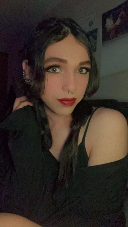 What’s your favorite candy? 🖤