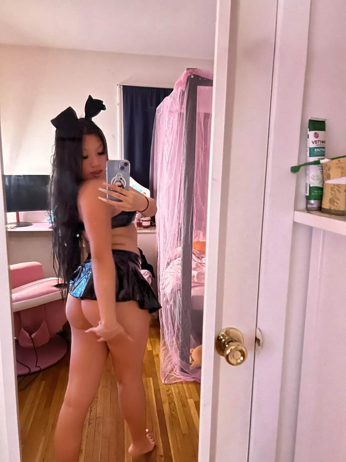 Who wants some kitty cat for dinner 💖💦