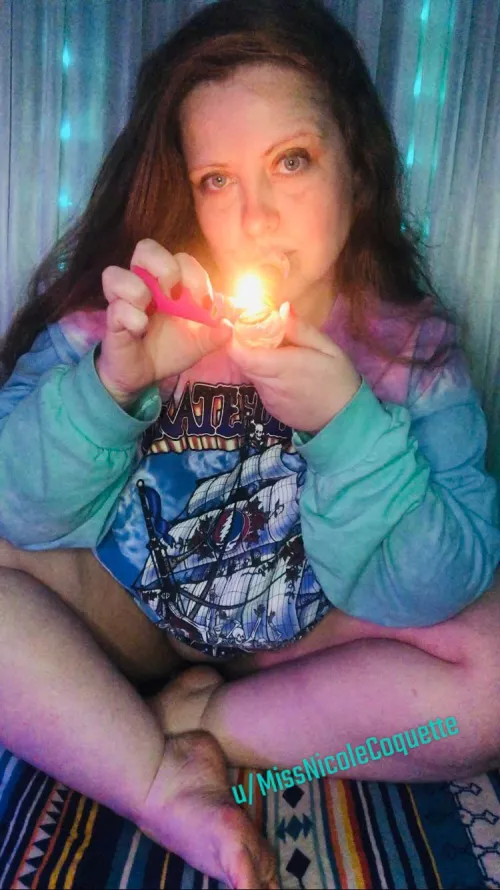 Who’s ready for a wake and bake?💨