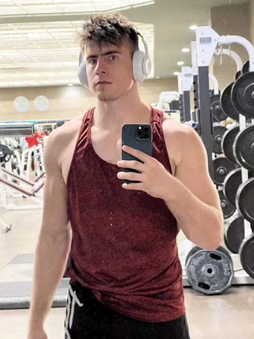 Why is there toothpaste on every mirror