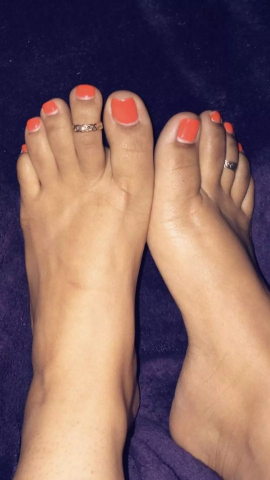 Would you jerk off to my nudes if i sent you some?😏