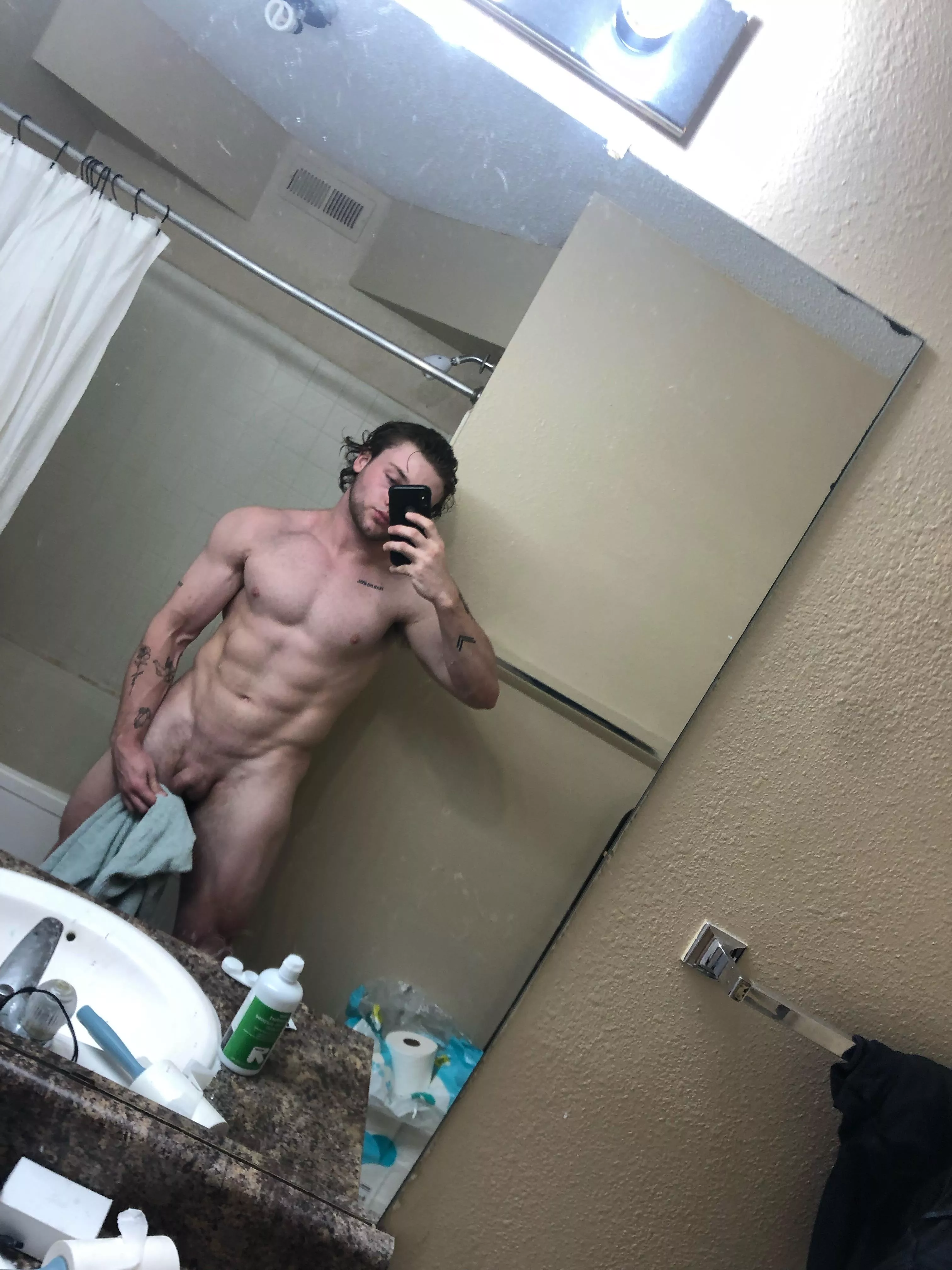 [23m] just got back from the gym, now who’s ready for some cardio😏