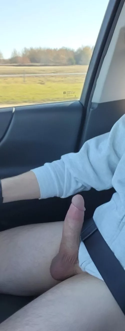 [35] Passenger seat is open 😉