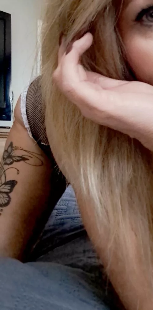 50F rail this blonde from behind