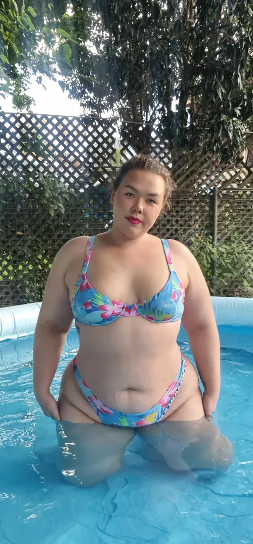Can my bikini pic still get some love?