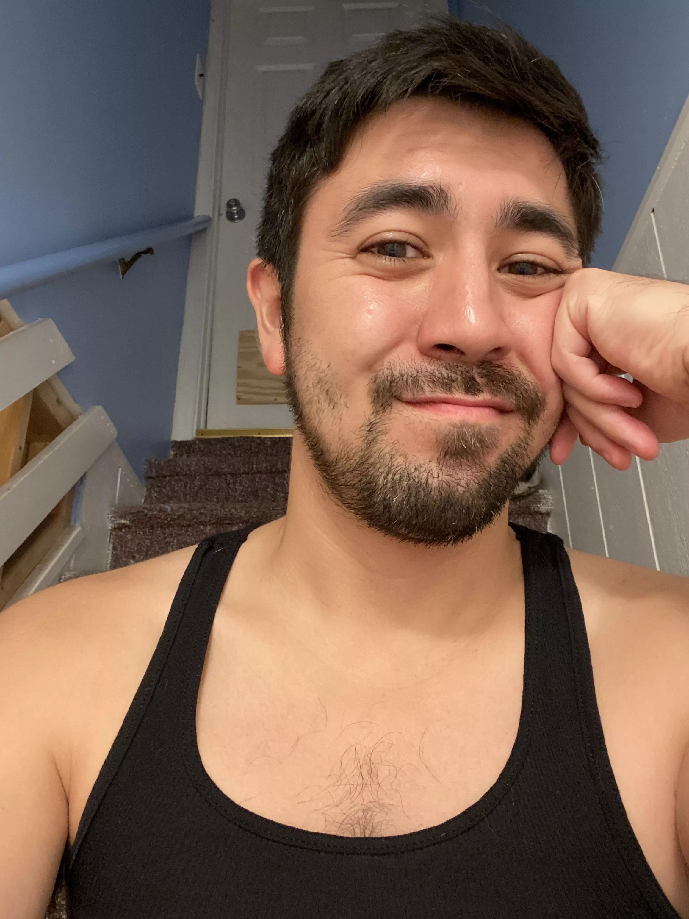 Can’t sleep but hoping I don’t look too wimpy (exercise to get tired) 😄