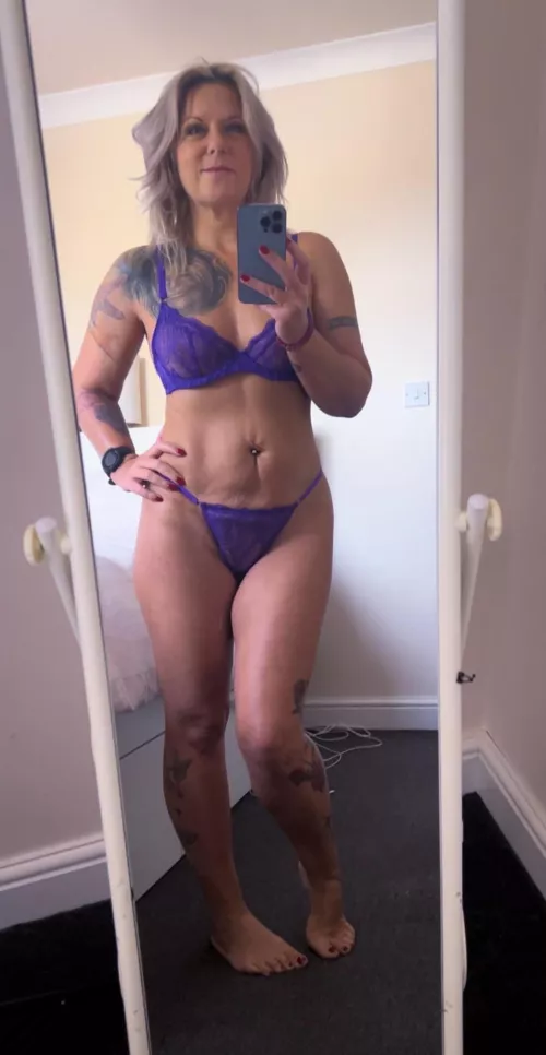 Do you think i look good?😼