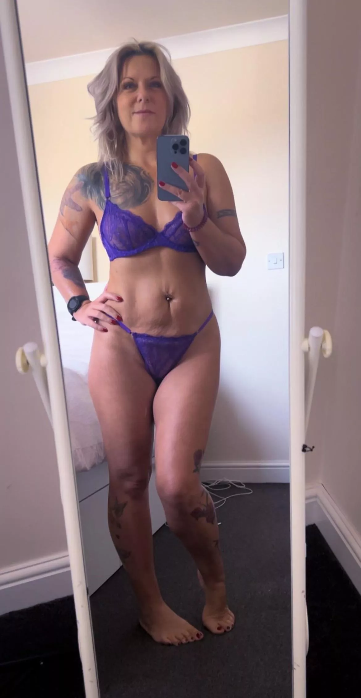 Do you think i look good?😼