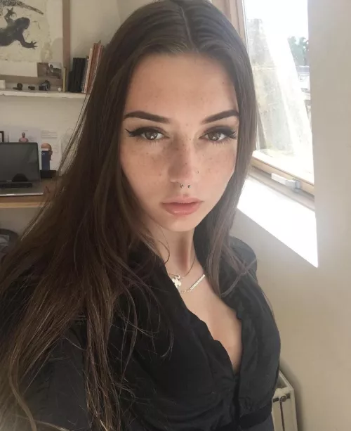 [domme] Arrows up if you are below 7inches and say yes and pm me with your size