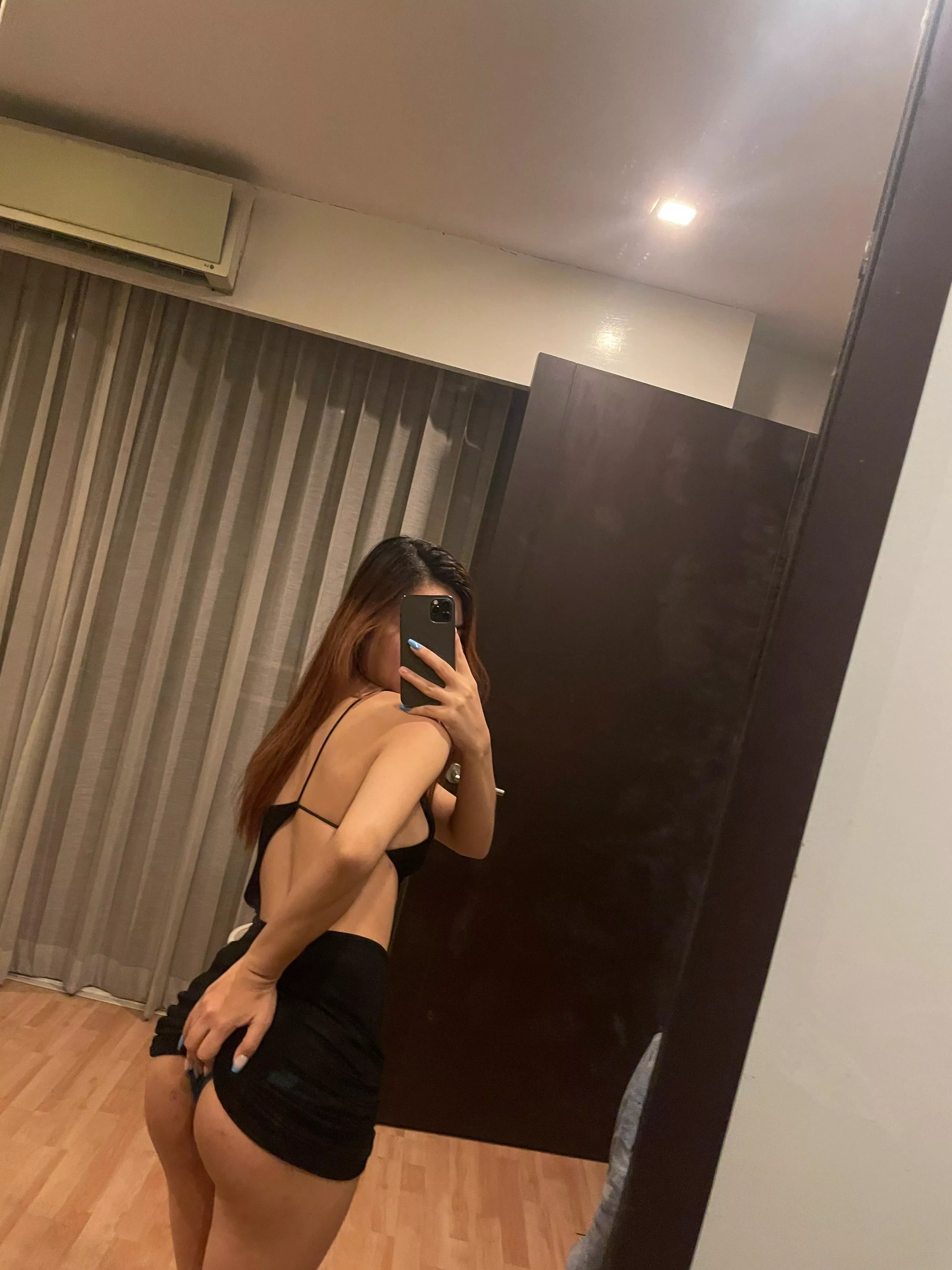 Go to the club? 🍑