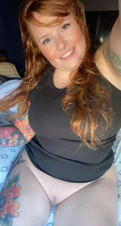 Hello from the neighborhood milf