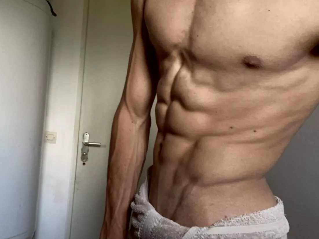 Hello ✌️😉[m] 28