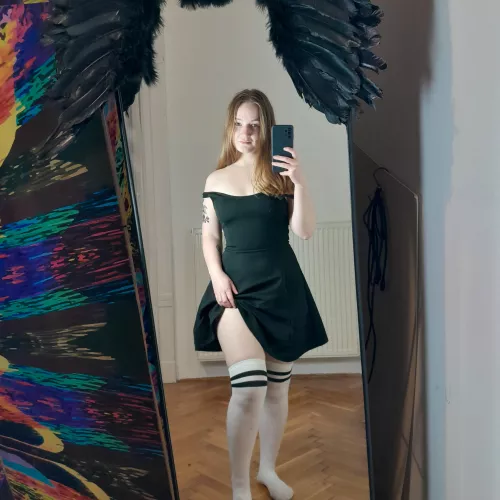 Help me lift up my dress